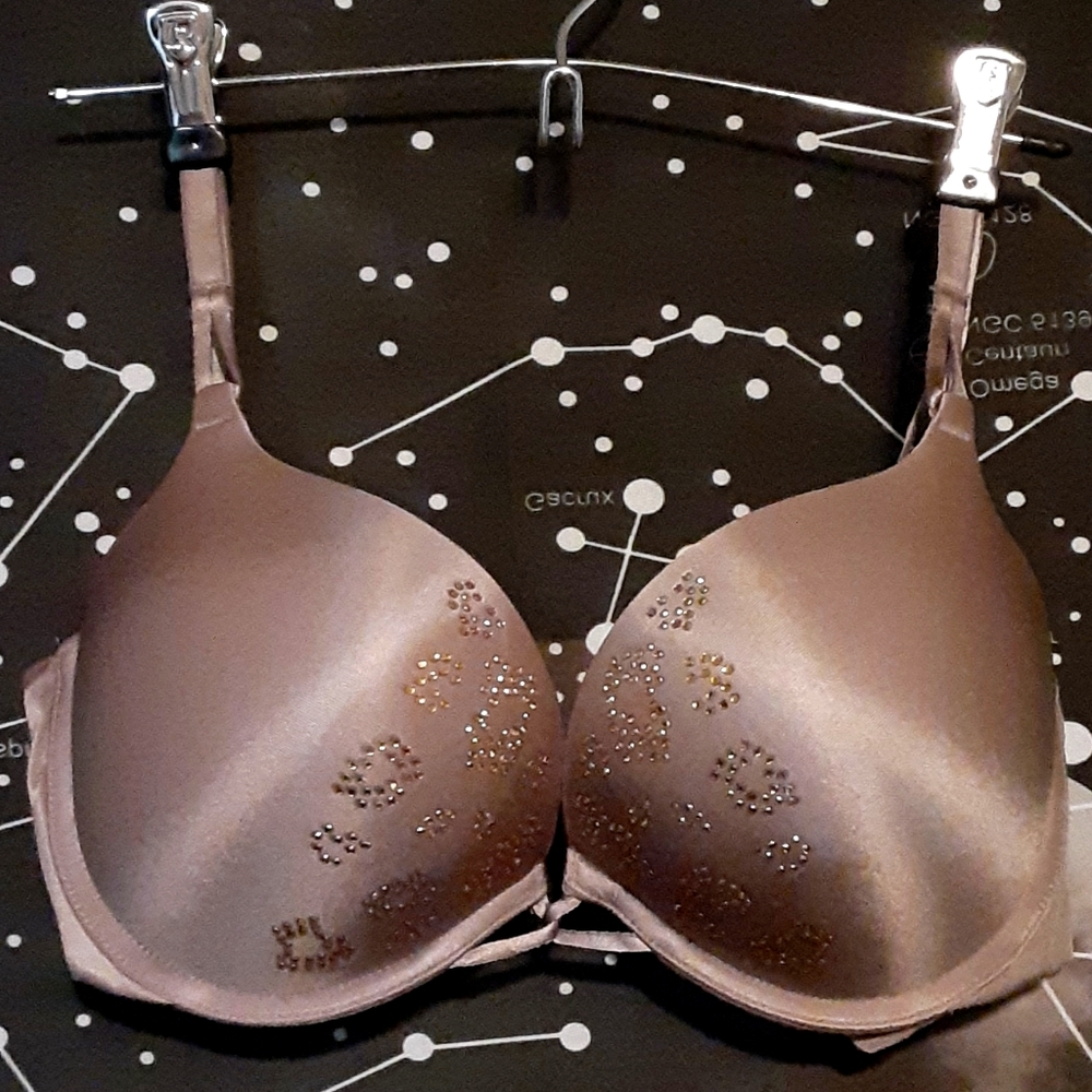 NEW Victoria's Secret Bombshell Plunge 34D